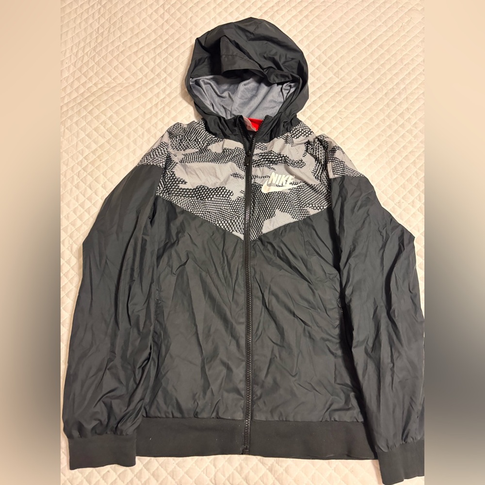 Nike Jacket boys  Black Gray Geometric Full Zip Hooded Windbreaker
